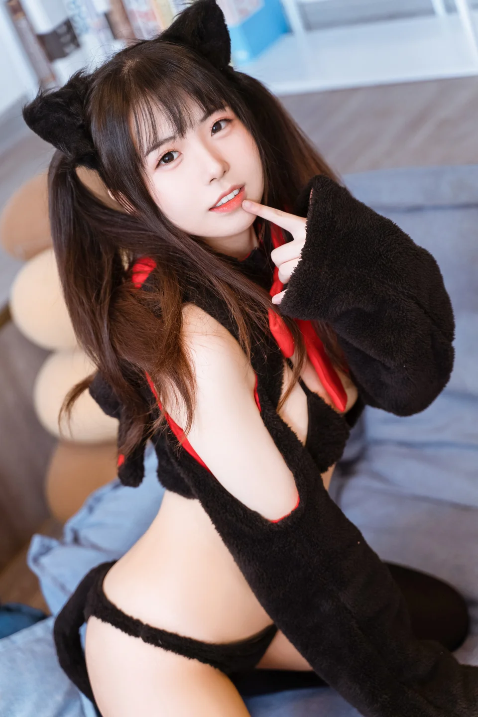 虎森森 - 礼物猫咪 [50P-185MB] tg@simisebaisi 【丝足阁】001.webp